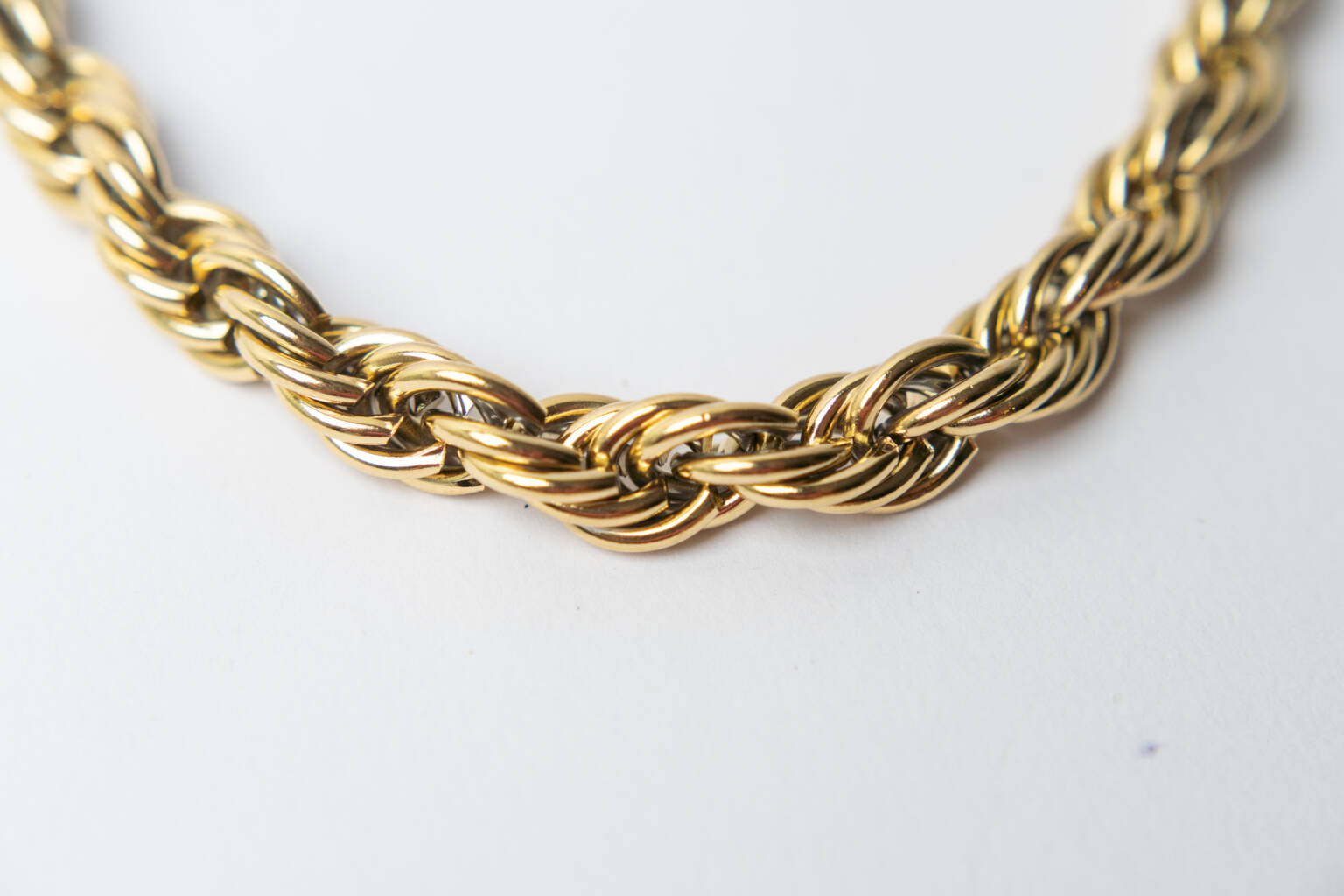 Eterna Necklace